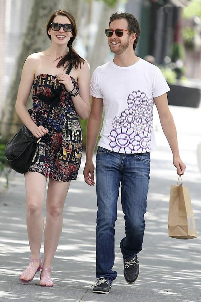 Anne Hathaway and Adam Shulman