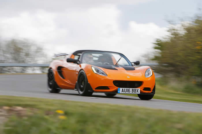 2020 Lotus Elise 