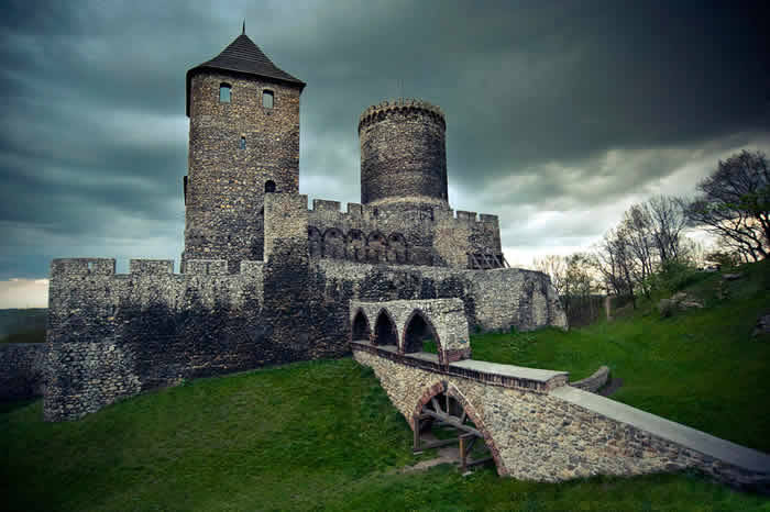 Castle of Będzin by Fotogravity