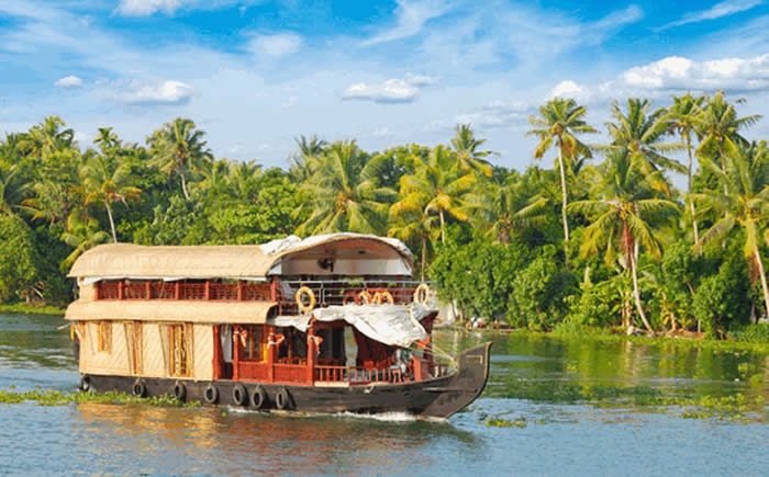 Houseboat Cruise in Kumarakom