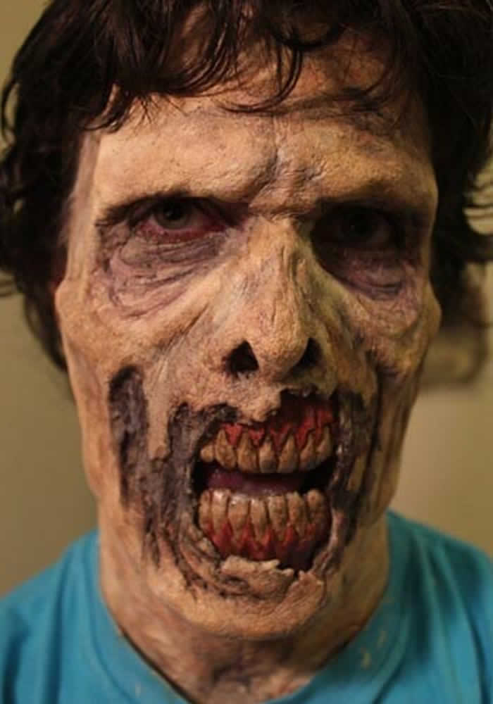 Zombie Halloween Makeup Idea