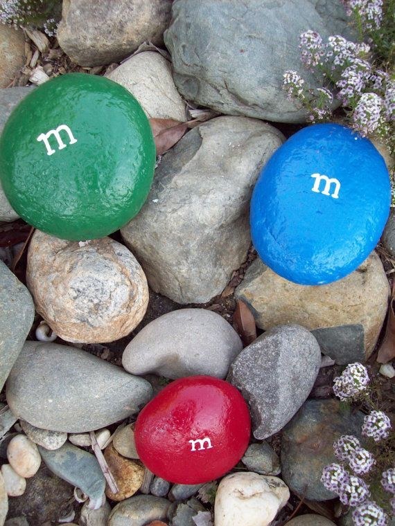 Painted Stone and Pebble Decors You Can Make Instantly for Your Garden