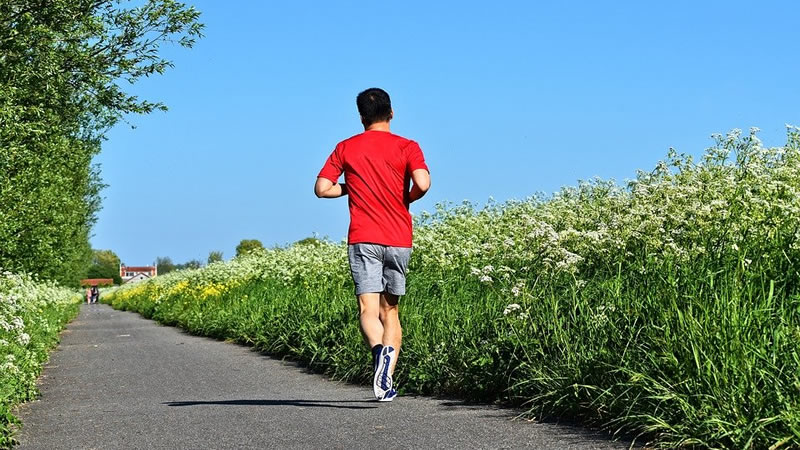  Why walking alone may be better for fitness