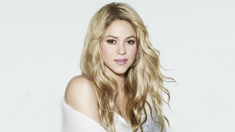  Shakira Shares Rare Photo of Look-Alike Son Sasha