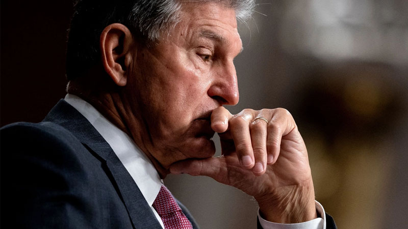  SCOOP: Manchin Tells Associates He’s Considering Leaving the Democratic Party and Has an Exit Plan
