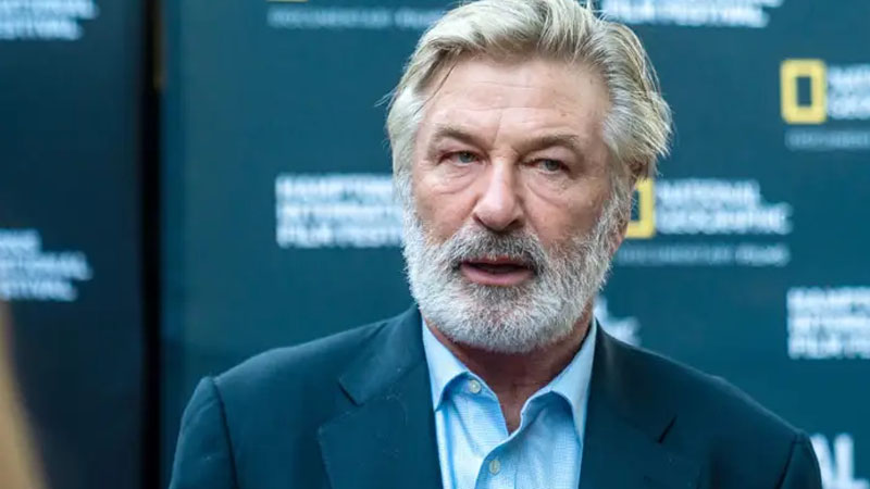  Prosecutors Criticize Alec Baldwin’s Emotional Control and Safety Concerns on Rust Set