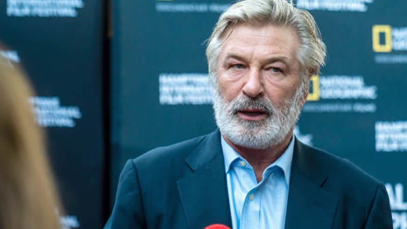  Alec Baldwin denies new charges against him in ‘Rust’ fatal shooting