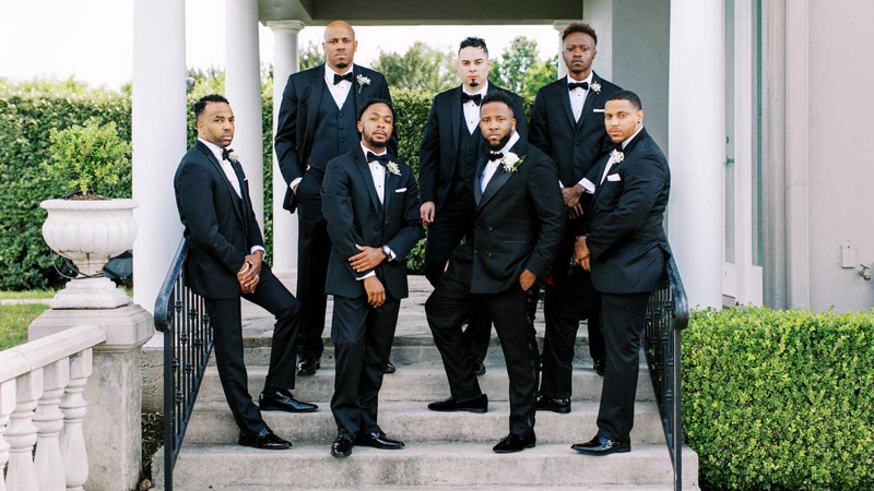  Bridal Party Style: Dressing the Groomsmen in Sophisticated Suits