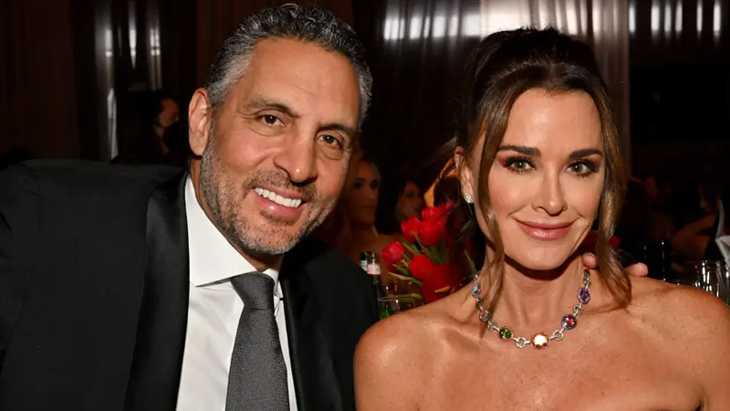  Kyle Richards & Mauricio Umansky Shut Down Divorce Rumors & Admit To ‘Rough Year’