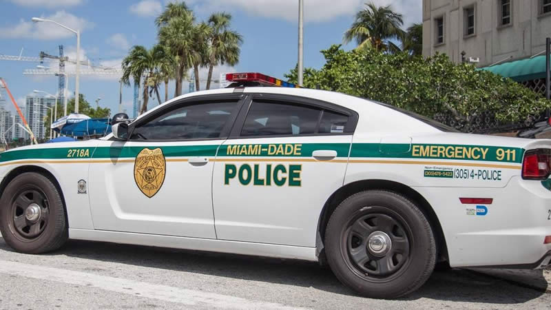  Florida Police Investigate Incident Involving Miami Police Director in Tampa; Stable Condition After Surgery