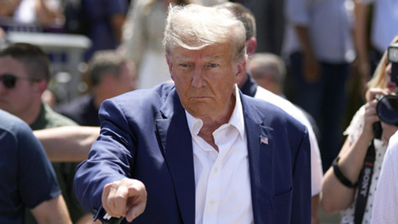  Donald Trump Unleashes Early Morning Tirade Against Biden and DOJ on Social Media