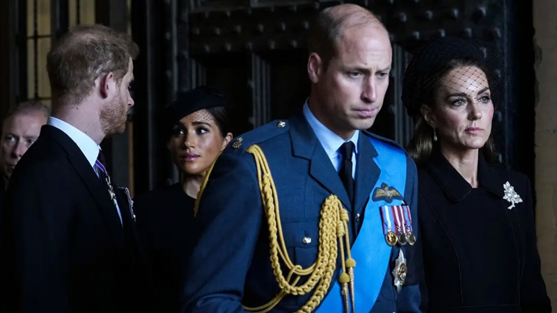  Prince William, Kate, Meghan & Harry’s feud will ‘never be healed’, experts say