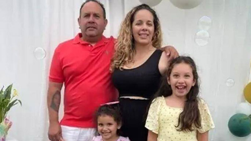  Sheriff Serving Eviction Notice Makes Grisly Find as NJ Mom Kills Herself and Entire Family