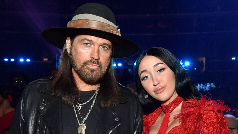  Noah Cyrus is staying ‘loyal’ to Bully Ray Cyrus amid divorce