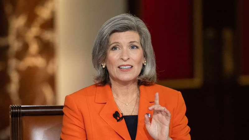 Joni Ernst